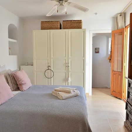 شقة Idyllic Old Town House In By Nras *